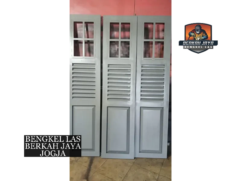 pintu garasi besi tempa jogja
