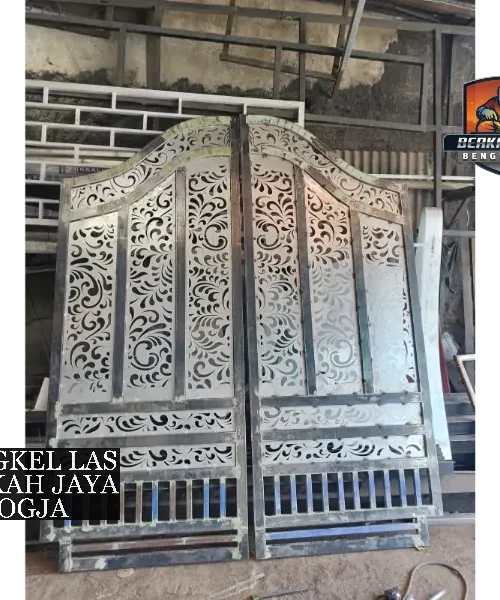 pagar gerbang cutting laser jogja motif