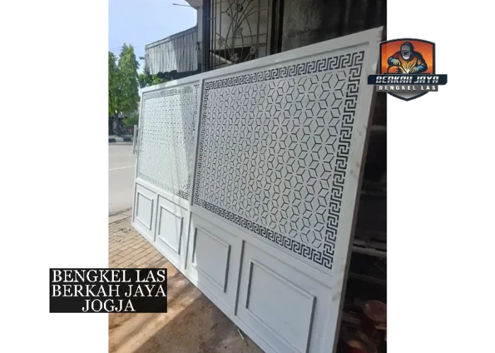 pagar putih laser cutting motif