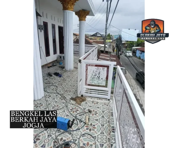 railing laser cuttig motif lantai 2