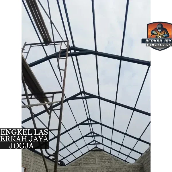 rangka baja kanopi gudang